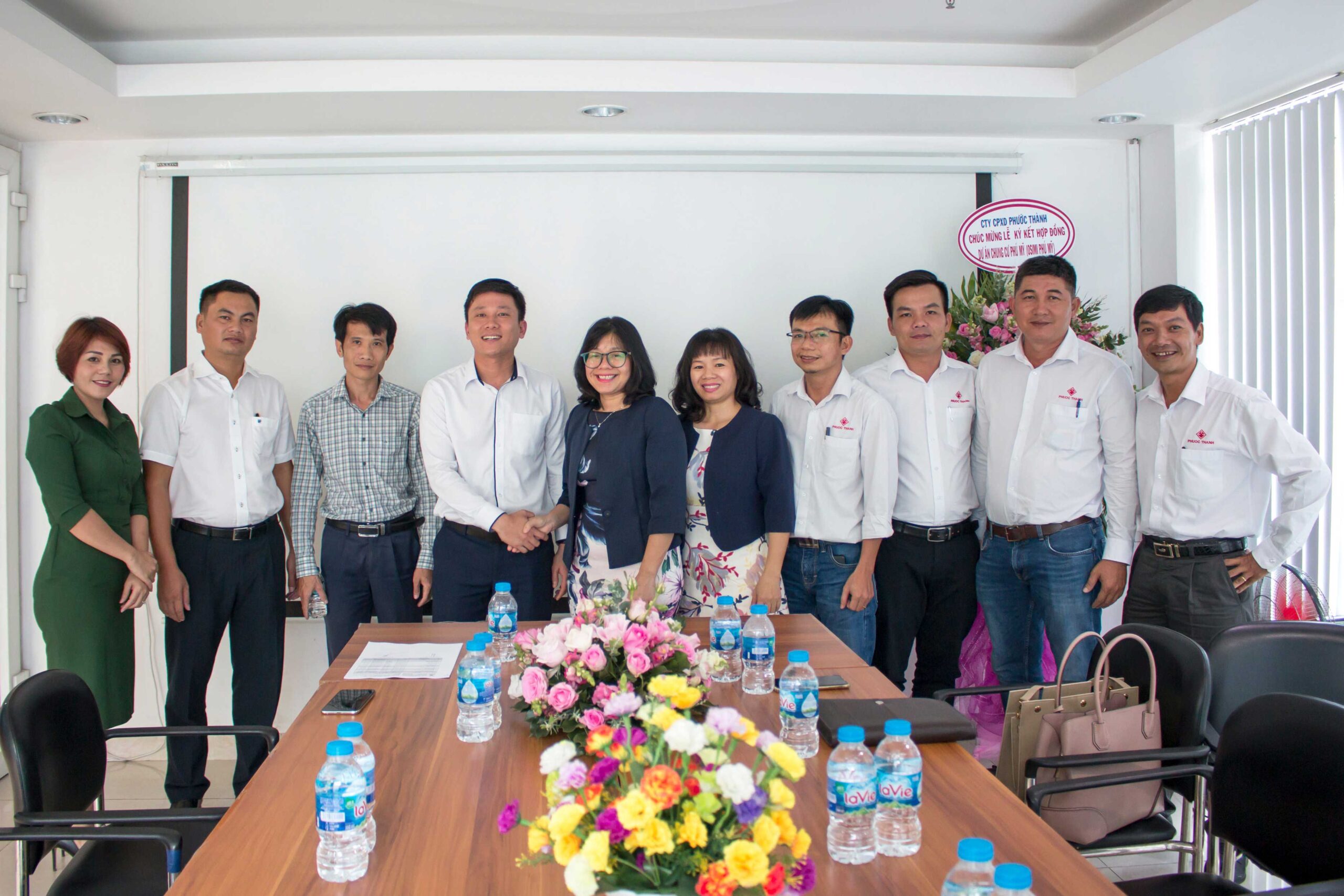 福成公司和ANI股份公司之間關於富美公寓大樓工程合約簽訂儀式