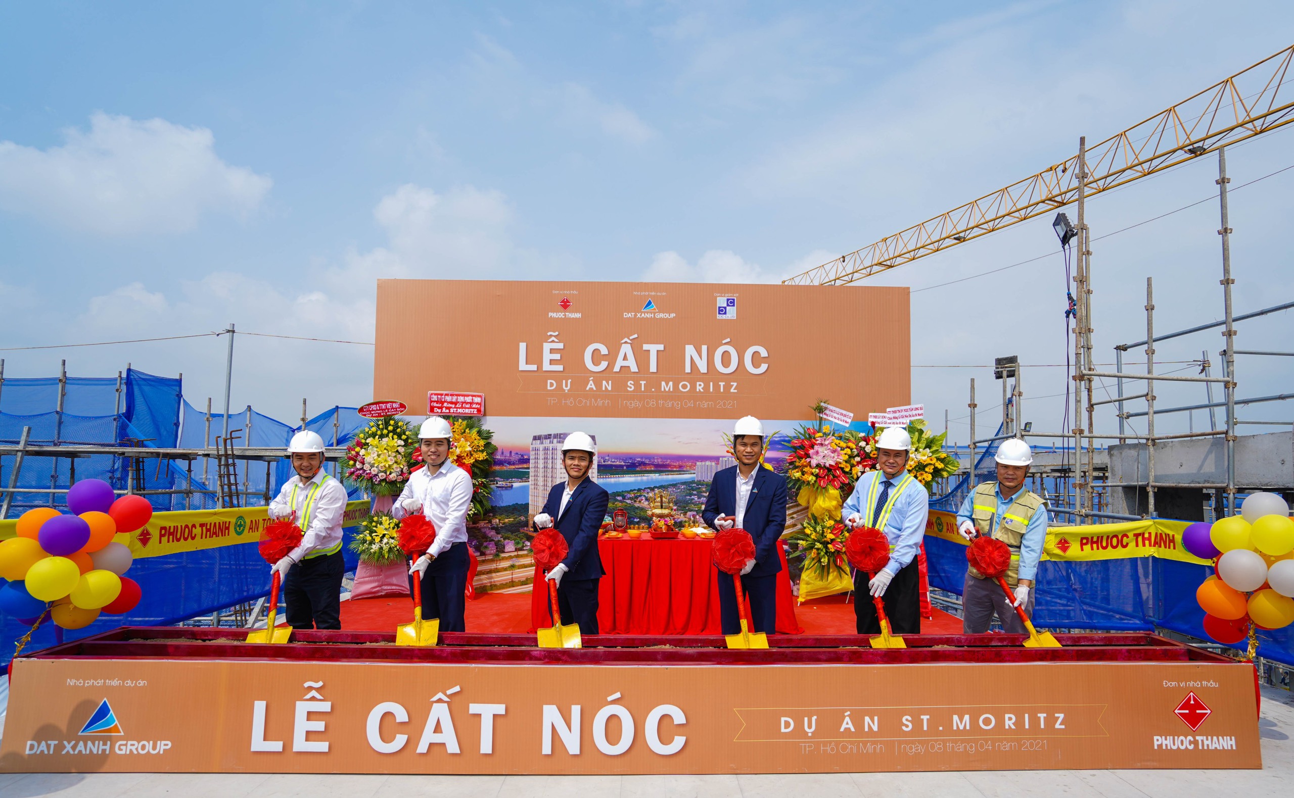 LỄ CẤT NÓC DỰ ÁN ST.MORIT