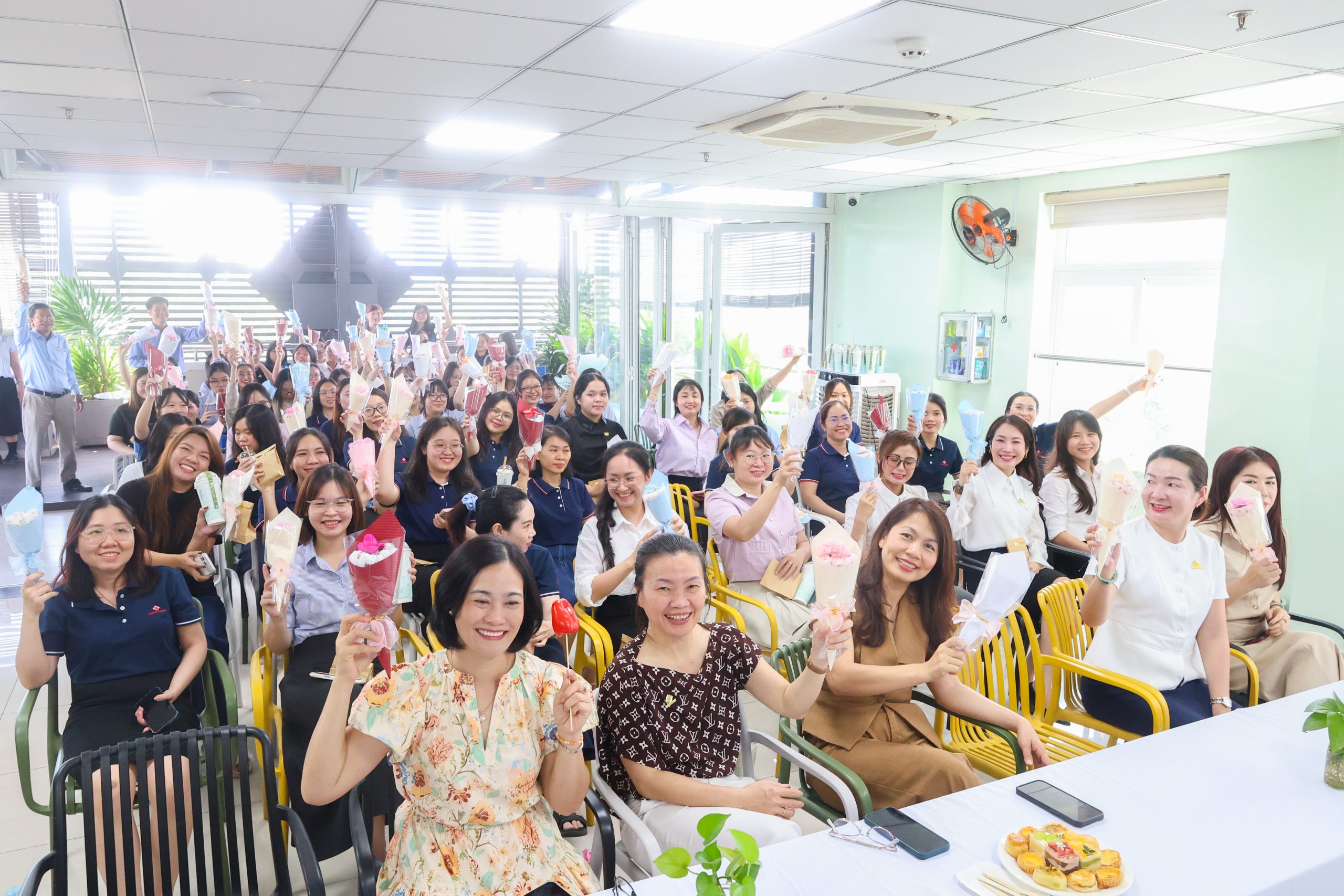 SHE CREATES – SHE INSPIRES | NÀNG KIẾN TẠO GIÁ TRỊ – NÀNG TRUYỀN CẢM HỨNG